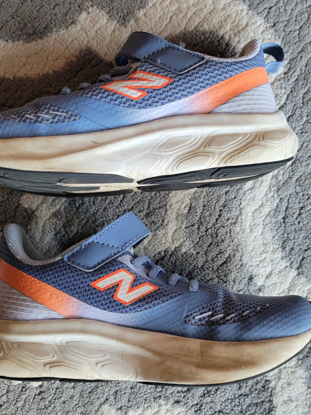 New Balance Kids' Fresh Foam 625 Blue and Orange Athletic Running Shoes Size 2